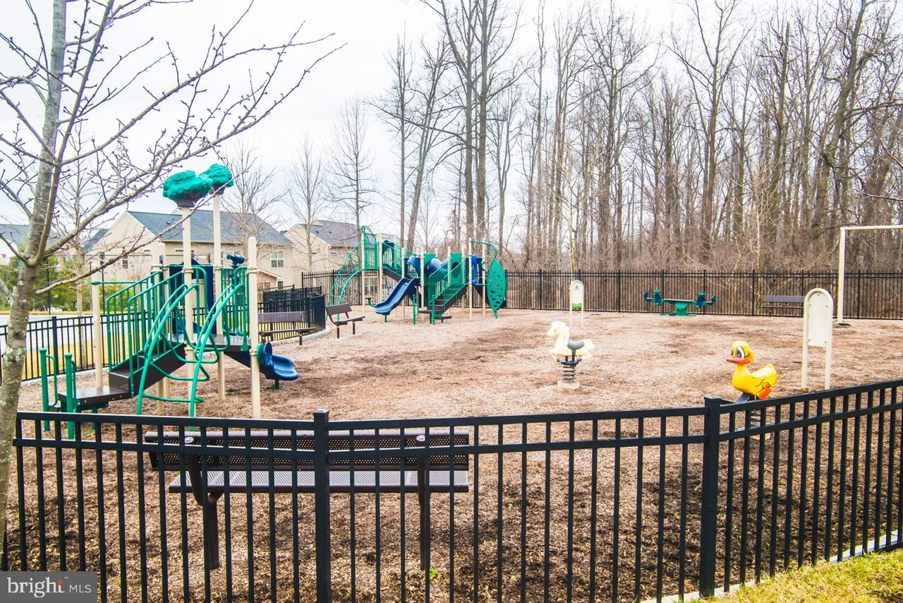 2541 Standifer Place Lanham, MD 20706 - Photo 20 of 25