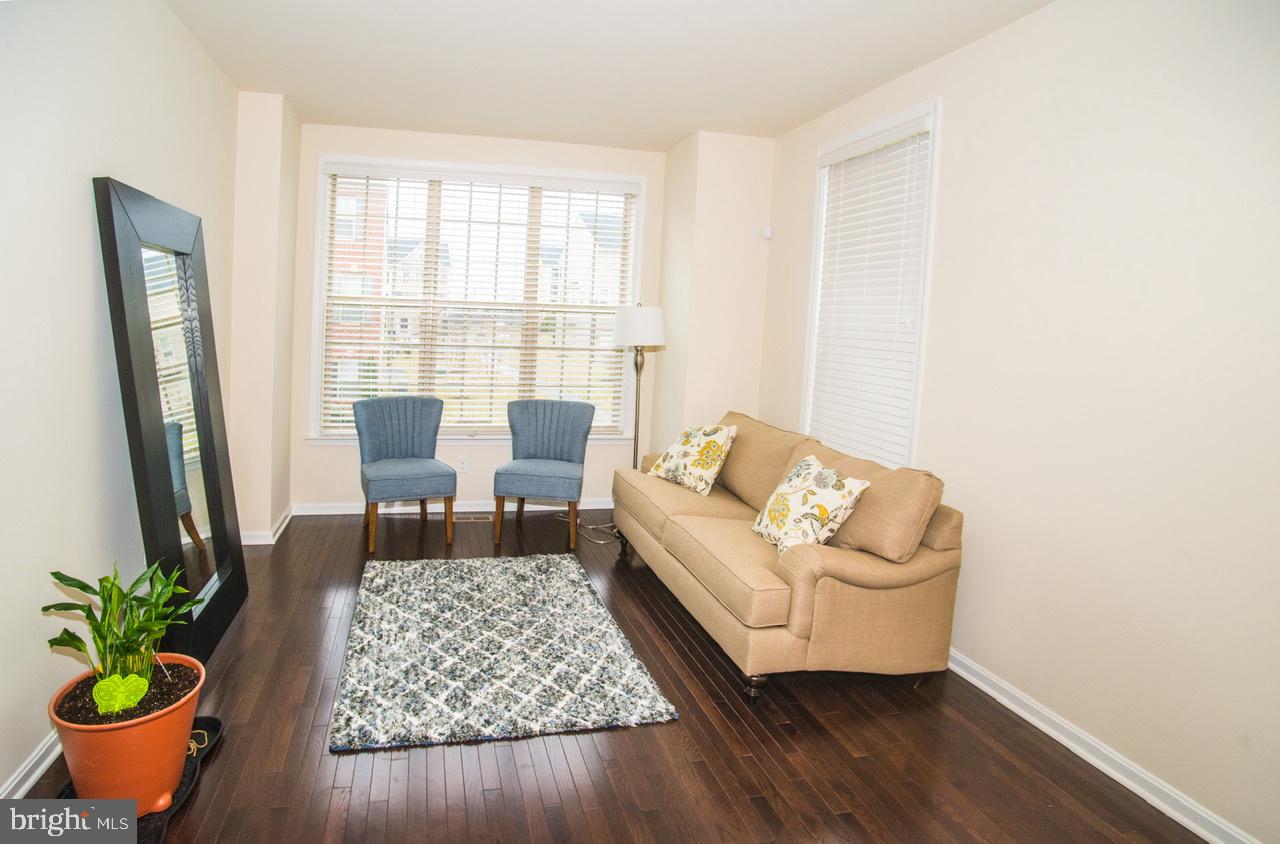 2541 Standifer Place Lanham, MD 20706 - Photo 5 of 25