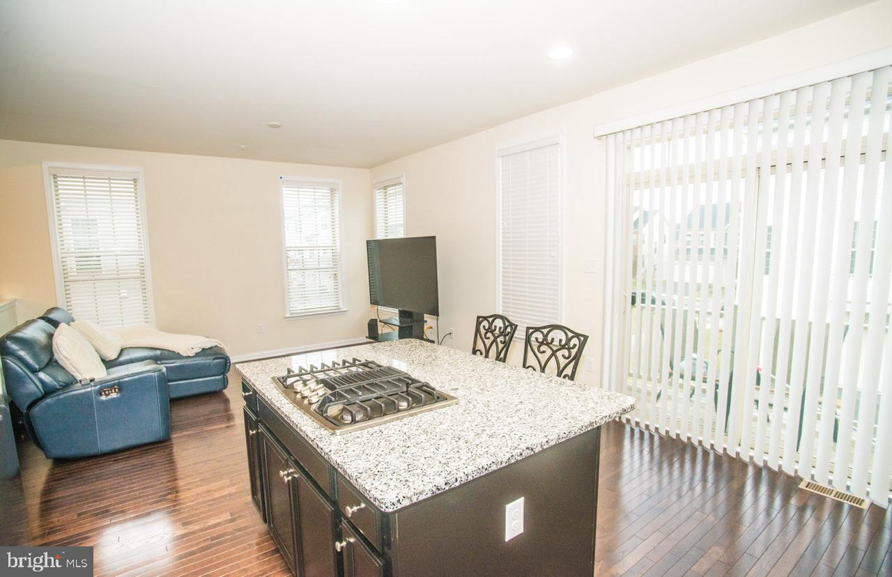 2541 Standifer Place Lanham, MD 20706 - Photo 9 of 25