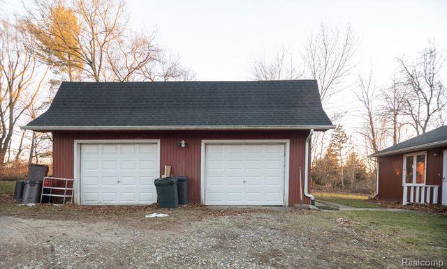 9112 Ridge Road Goodrich, MI 48438 - Photo 37 of 42 Large garage/workshop and upper level