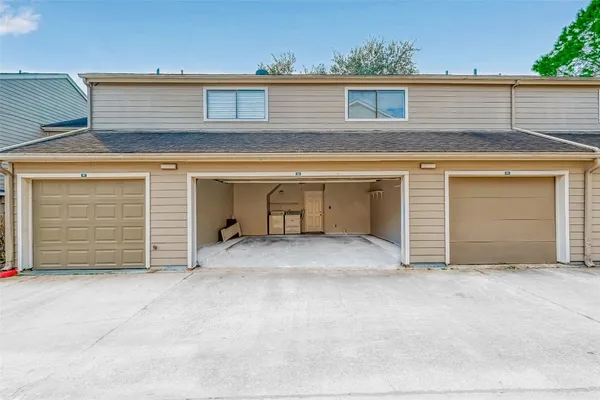 $1,500 | 6701 Sands Point Drive, Unit 55, Houston, TX 77074