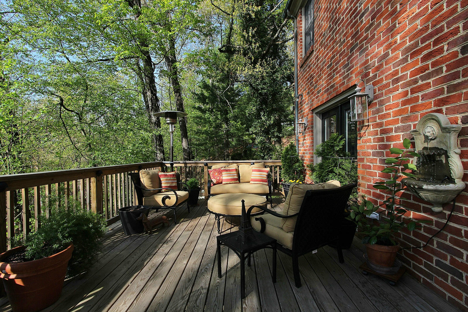 3232 Fordham Road Southwest Roanoke, VA 24014 - Photo 17 of 36 a balcony with wooden floor table and chairs
