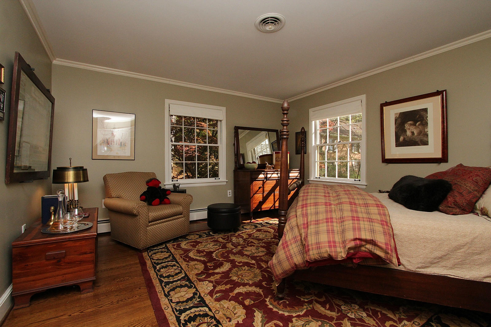 3232 Fordham Road Southwest Roanoke, VA 24014 - Photo 24 of 36 a bedroom with a bed a couch and dresser