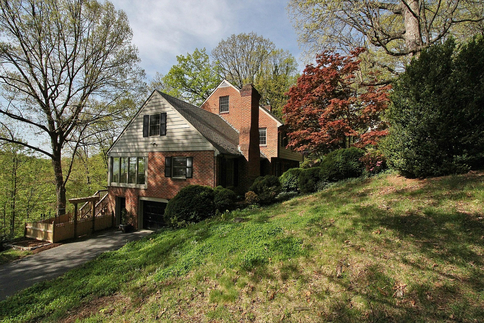 3232 Fordham Road Southwest Roanoke, VA 24014 - Photo 33 of 36 a house view with a outdoor space