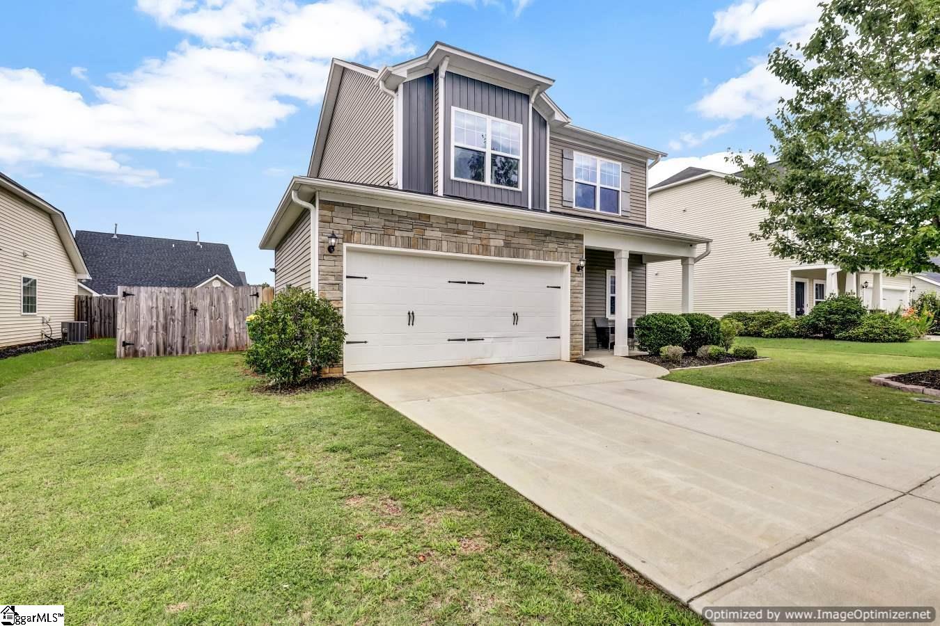 205 Rivers Edge Circle Simpsonville, SC 29680 - Photo 2 of 31
