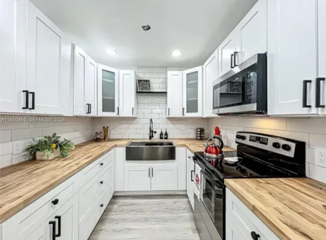 $2,850 | 5345 Avon Court, Orlando, FL 32807