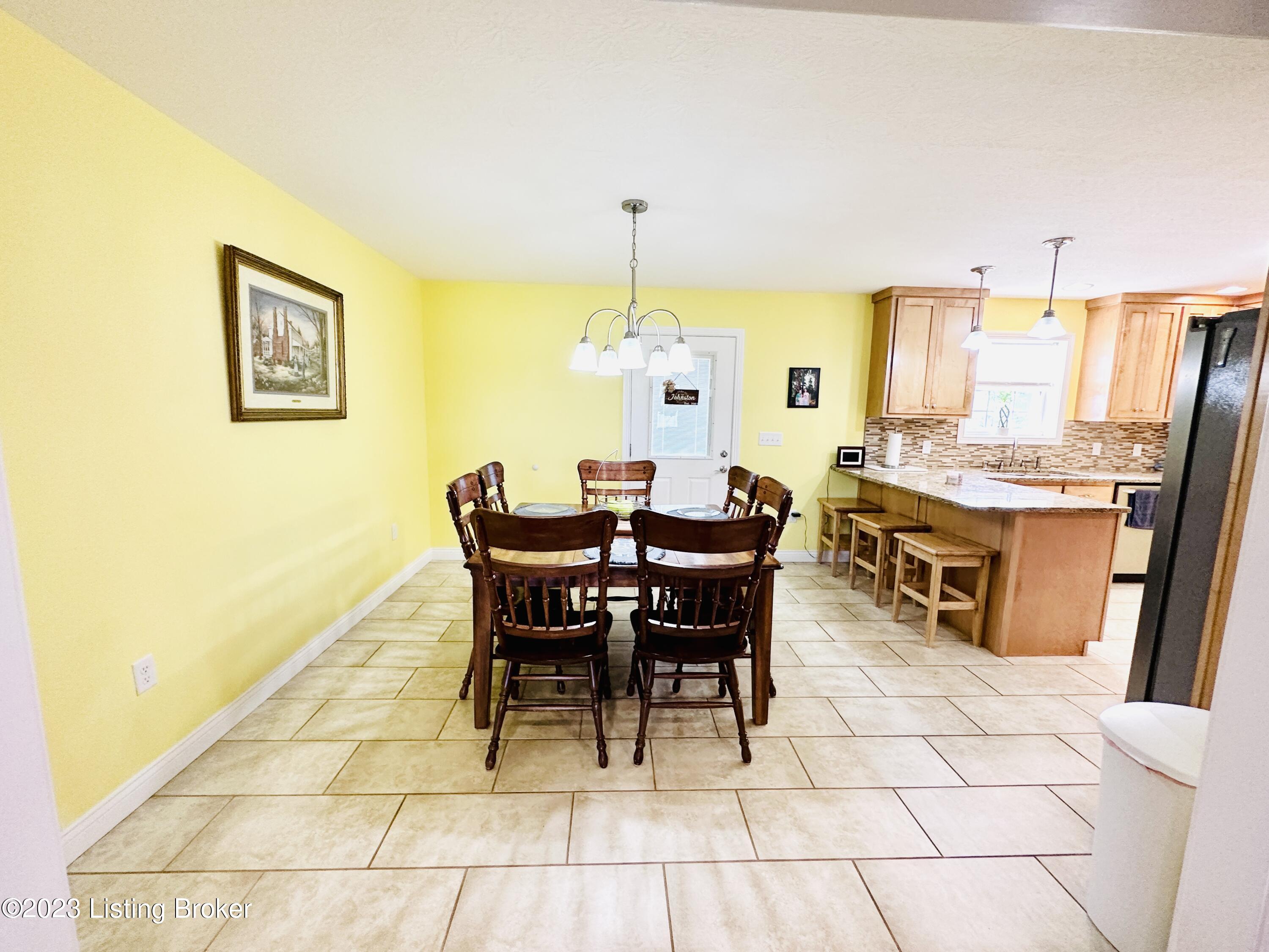 843 Pleasant View Road Millwood, KY 42762 - Photo 38 of 113 Dining area