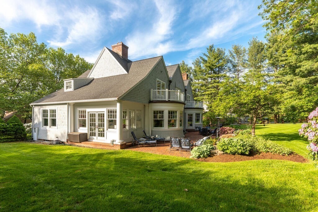 6 Hampton Road Lexington, MA 02421 - Photo 33 of 41 a front view of house with yard and green space