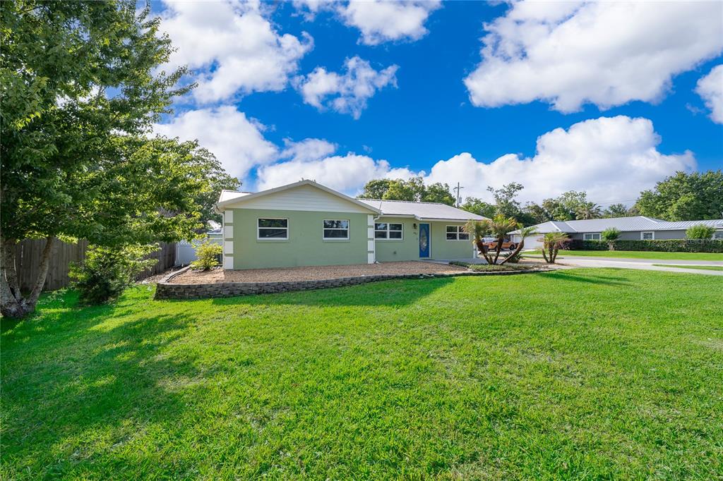 437 Oregon Avenue St. Cloud, FL 34769 - Photo 2 of 39