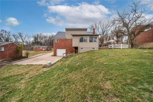 $450,000 | 26 Seneca Road, Pittsburgh, PA 15241