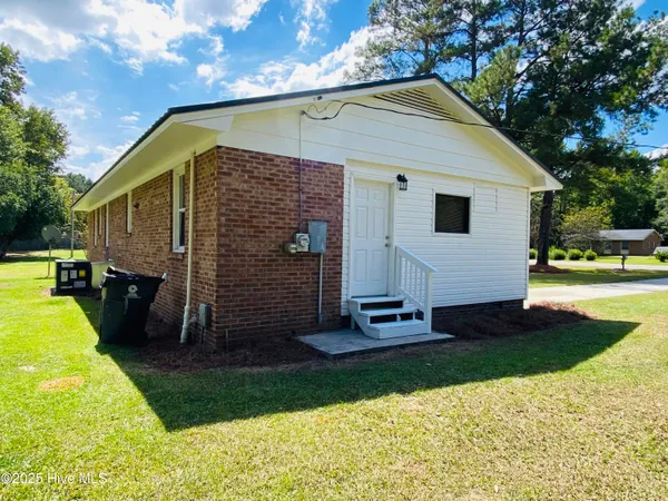$169,000 | 1924 Mille Christine Road, Whiteville, NC 28472
