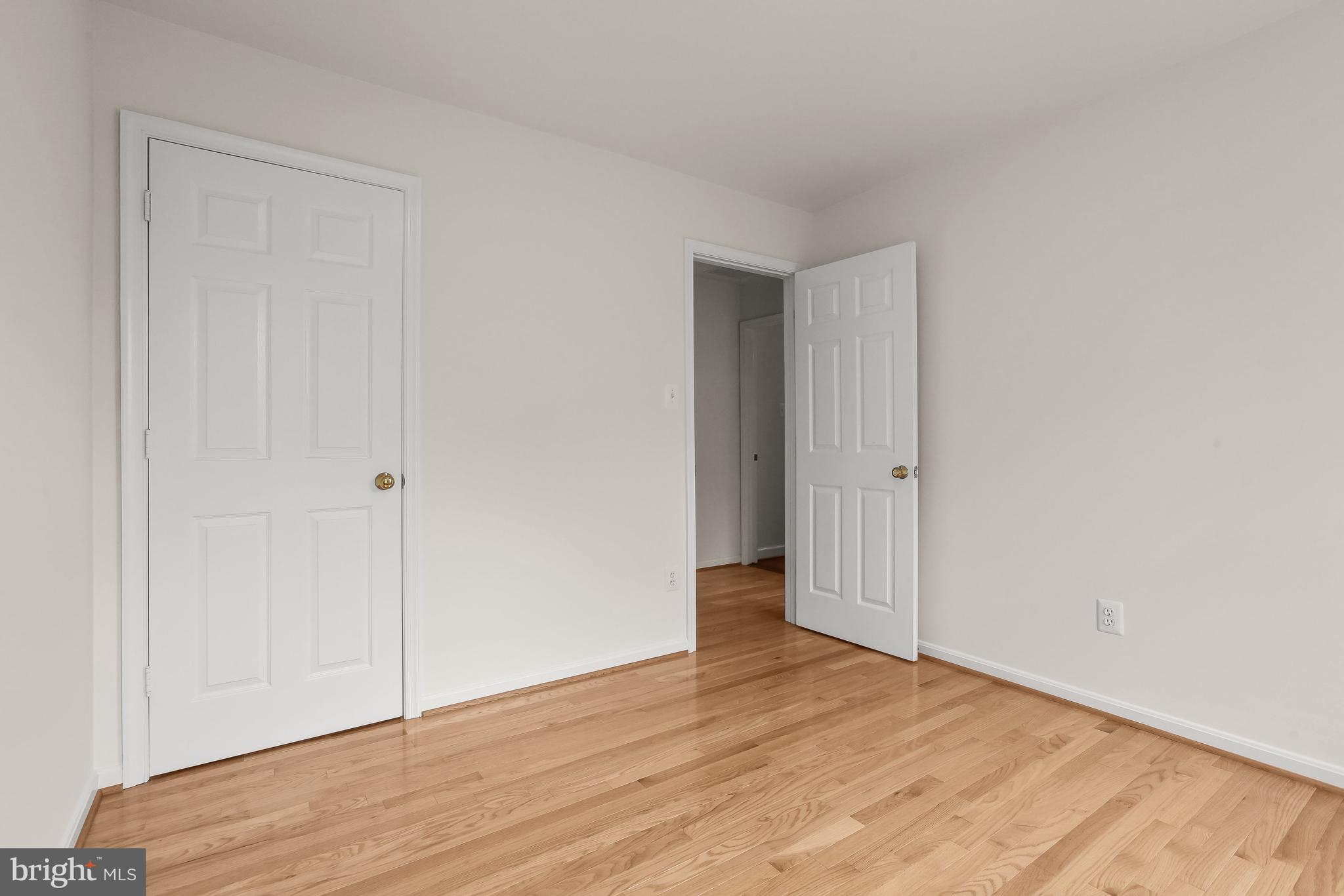 4603 Buckhorn Ridge Fairfax, VA 22030 - Photo 30 of 55 Bedroom