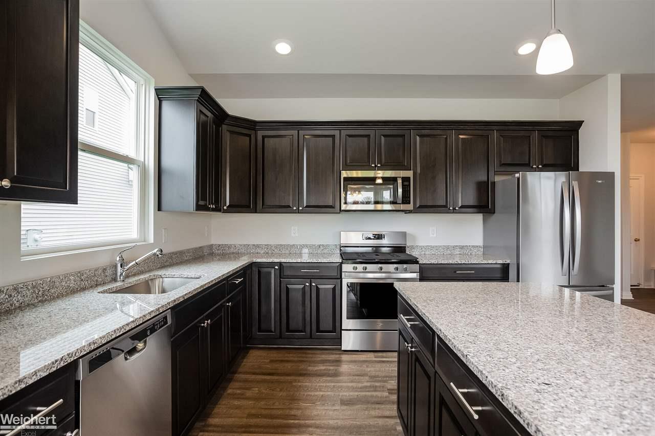 71632 Sarah Drive Romeo, MI 48065 - Photo 6 of 21 Kitchen - 2