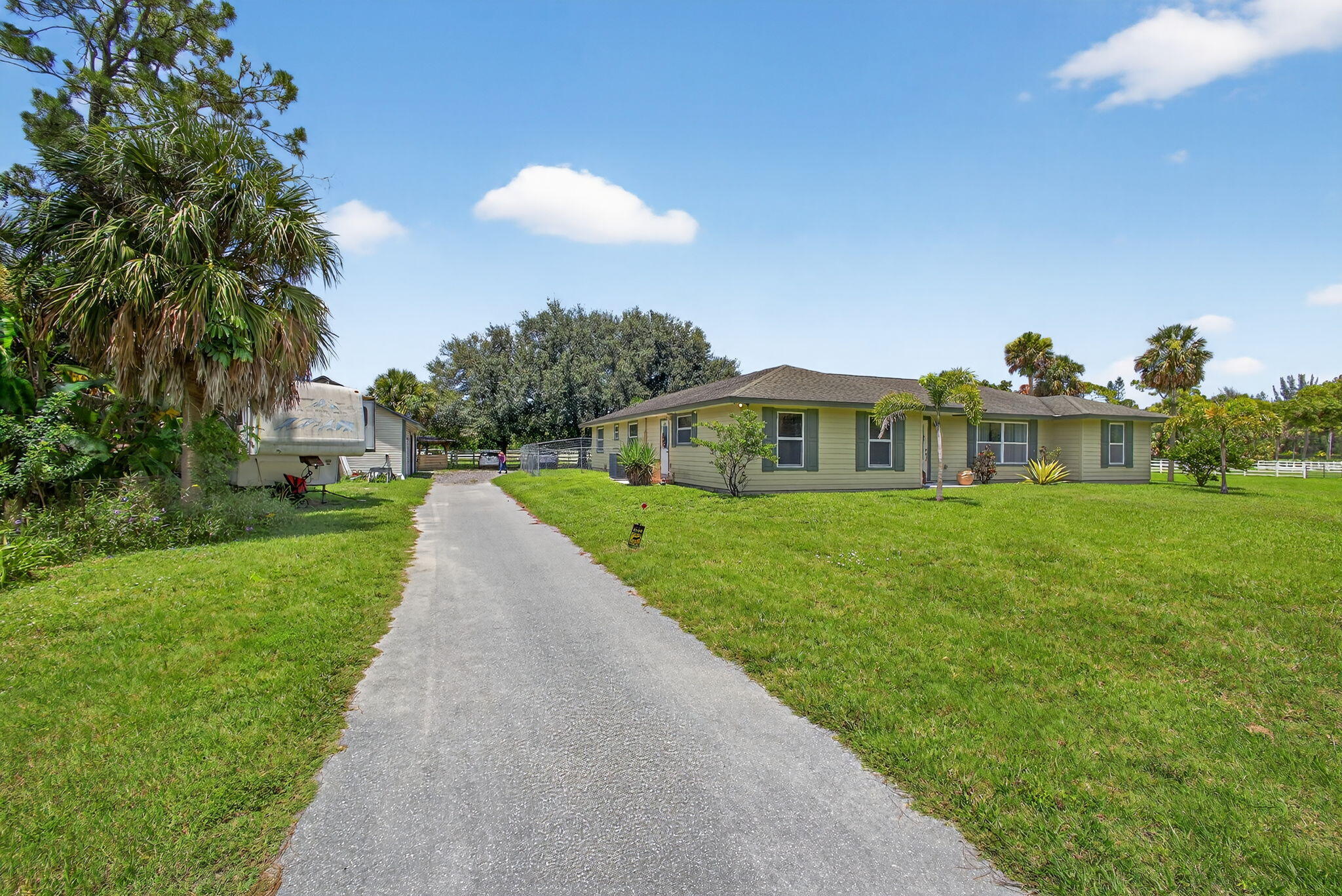 14095 Biddex Road Loxahatchee Groves, FL 33470 - Photo 4 of 60 4-web-or-mls-BS1A4980
