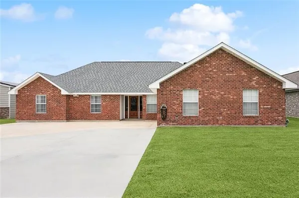 $385,000 | 313 Luke Drive, Des Allemands, LA 70030