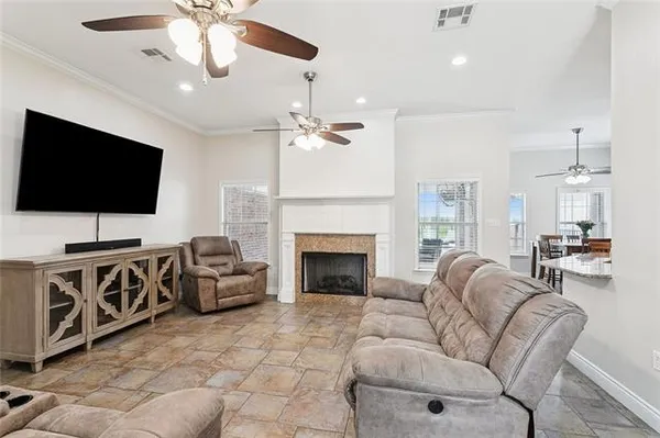 $385,000 | 313 Luke Drive, Des Allemands, LA 70030