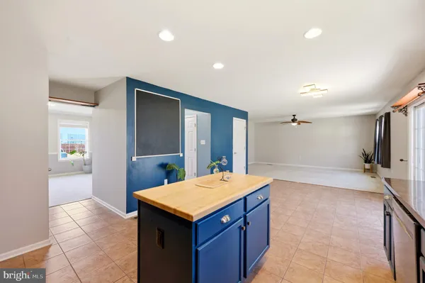 $394,999 | 486 Calvert Circle, Bunker Hill, WV 25413