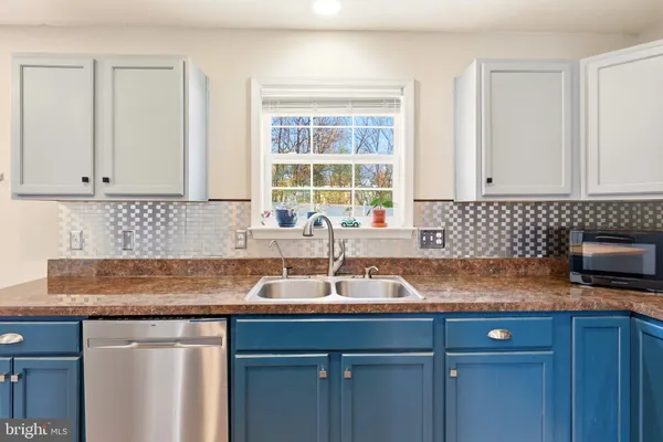 $394,999 | 486 Calvert Circle, Bunker Hill, WV 25413