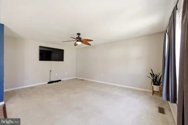 $394,999 | 486 Calvert Circle, Bunker Hill, WV 25413