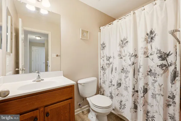 $394,999 | 486 Calvert Circle, Bunker Hill, WV 25413