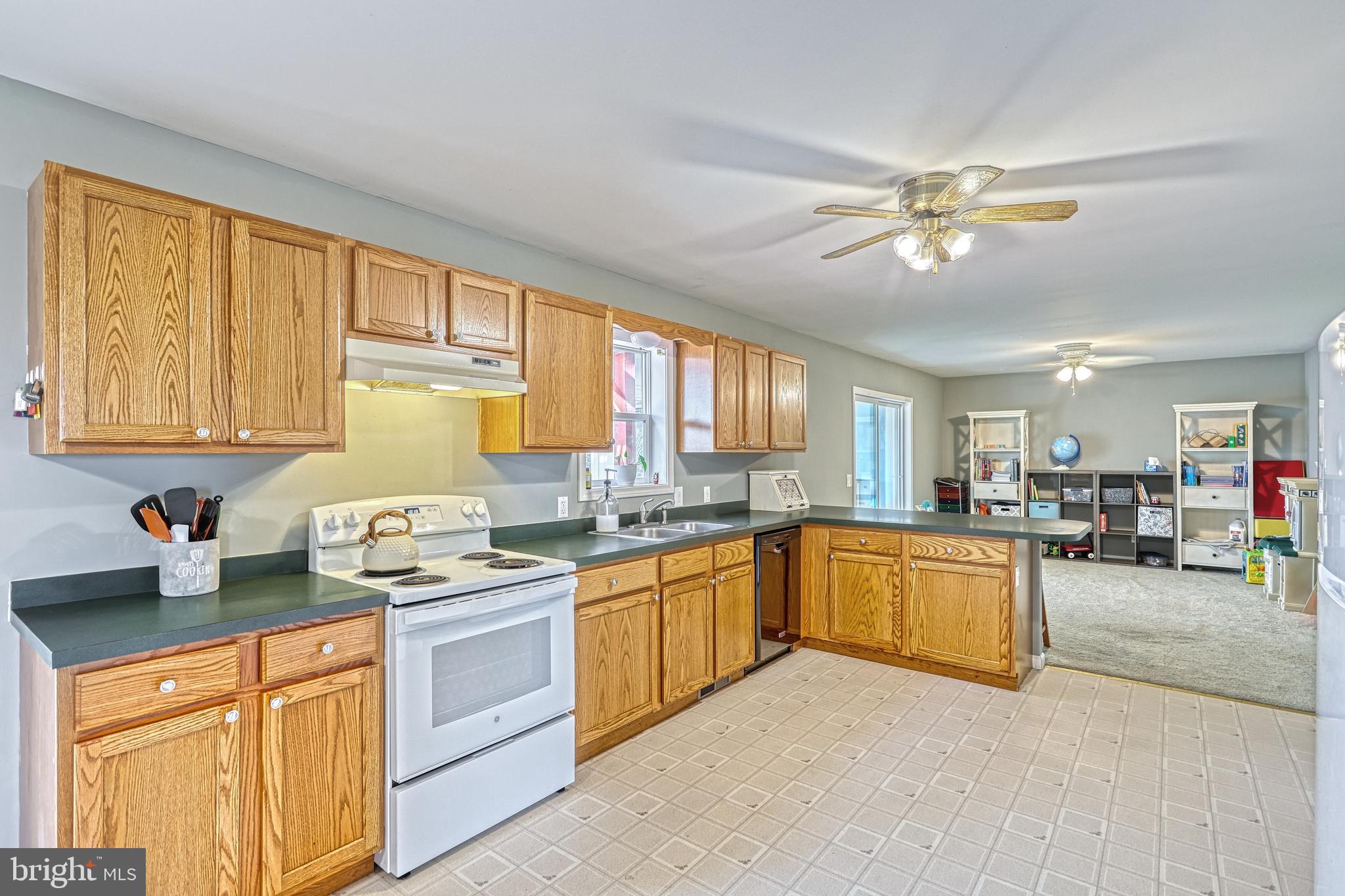 310 Grove Road Red Lion, PA 17356 - Photo 14 of 65