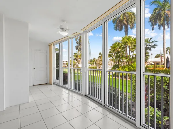 $3,000 | 3300 South Ocean Boulevard, Unit 123C, Highland Beach, FL 33487