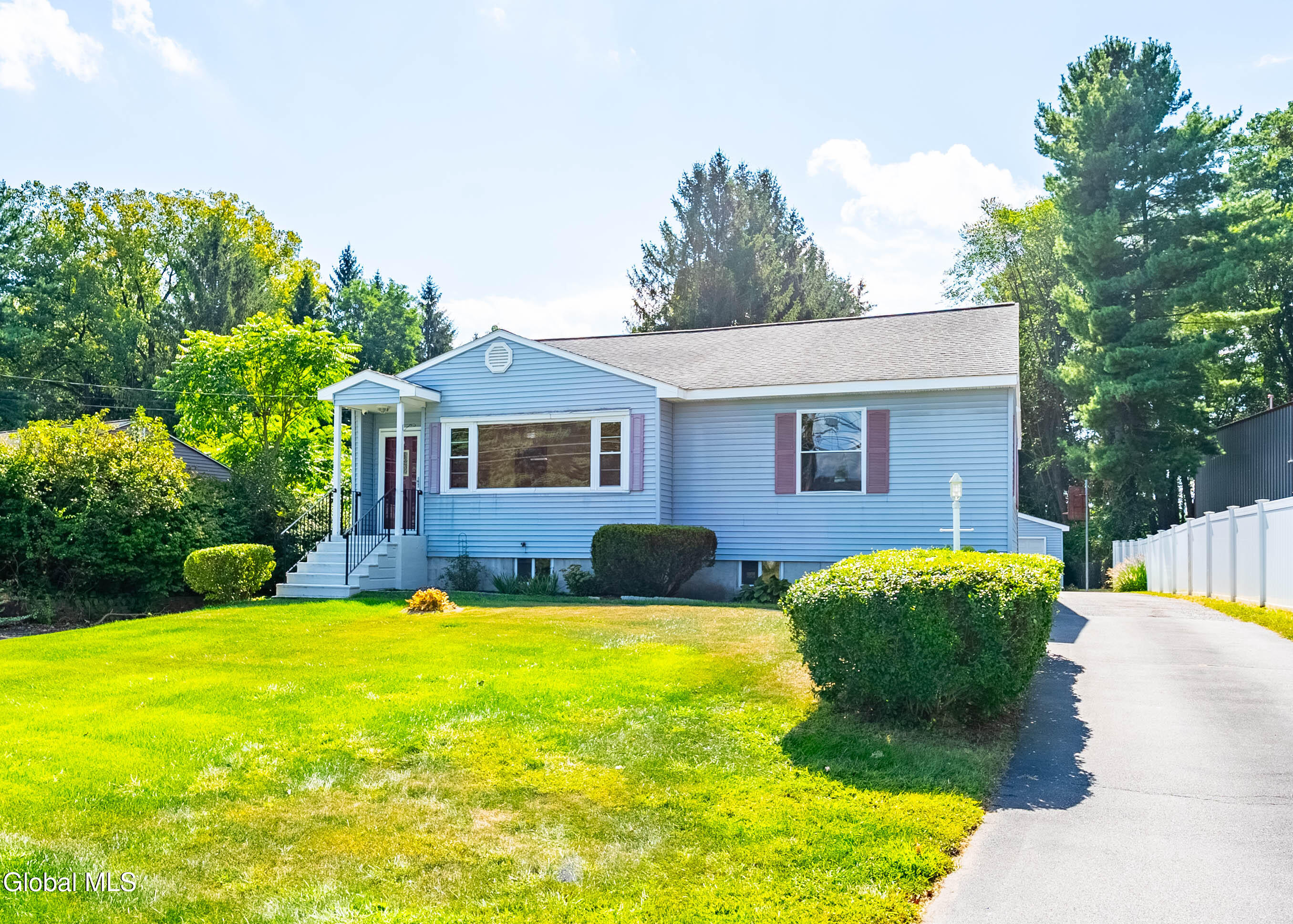 50 Consaul Road Colonie, NY 12205 - Photo 2 of 30 3