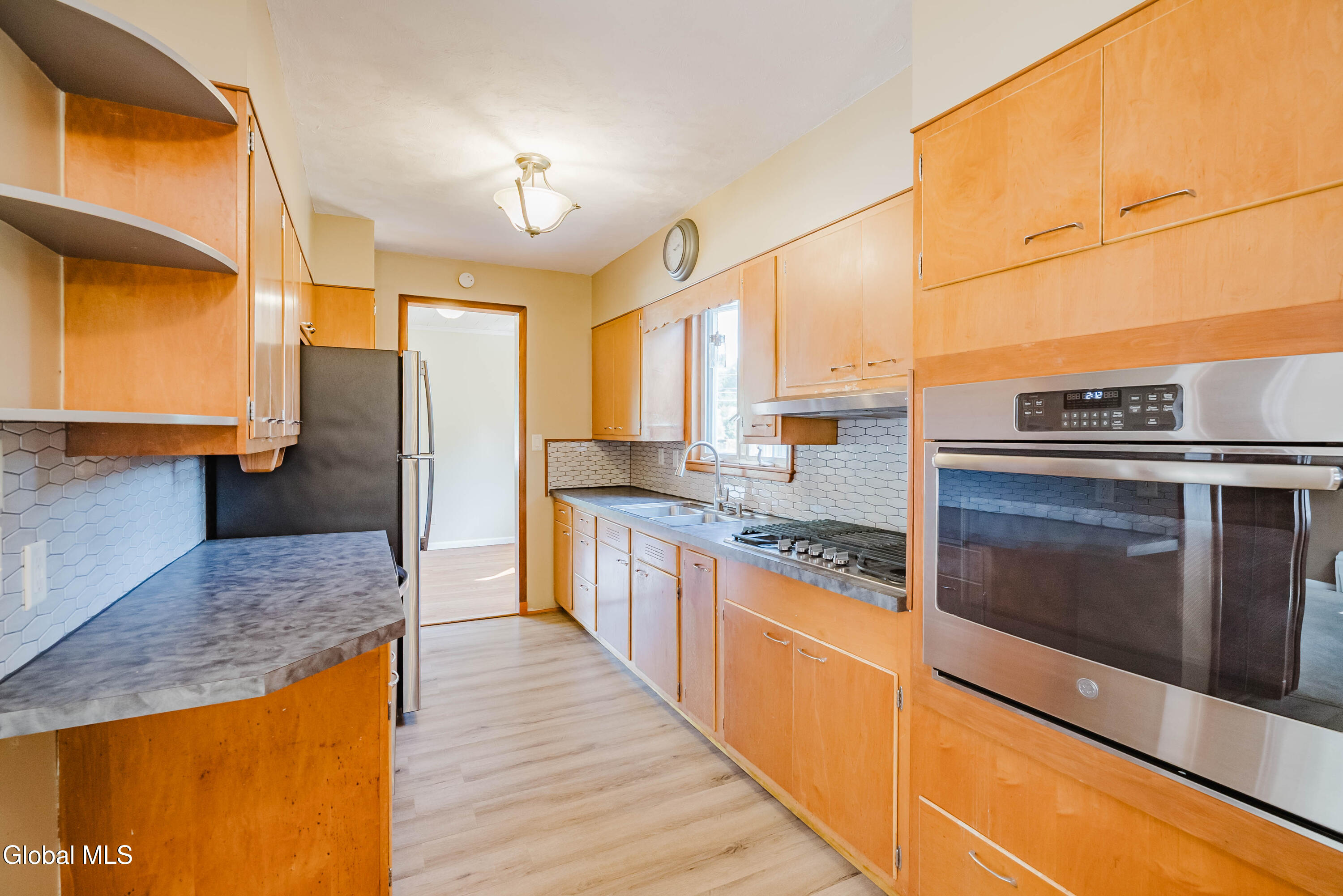 50 Consaul Road Colonie, NY 12205 - Photo 9 of 30 11
