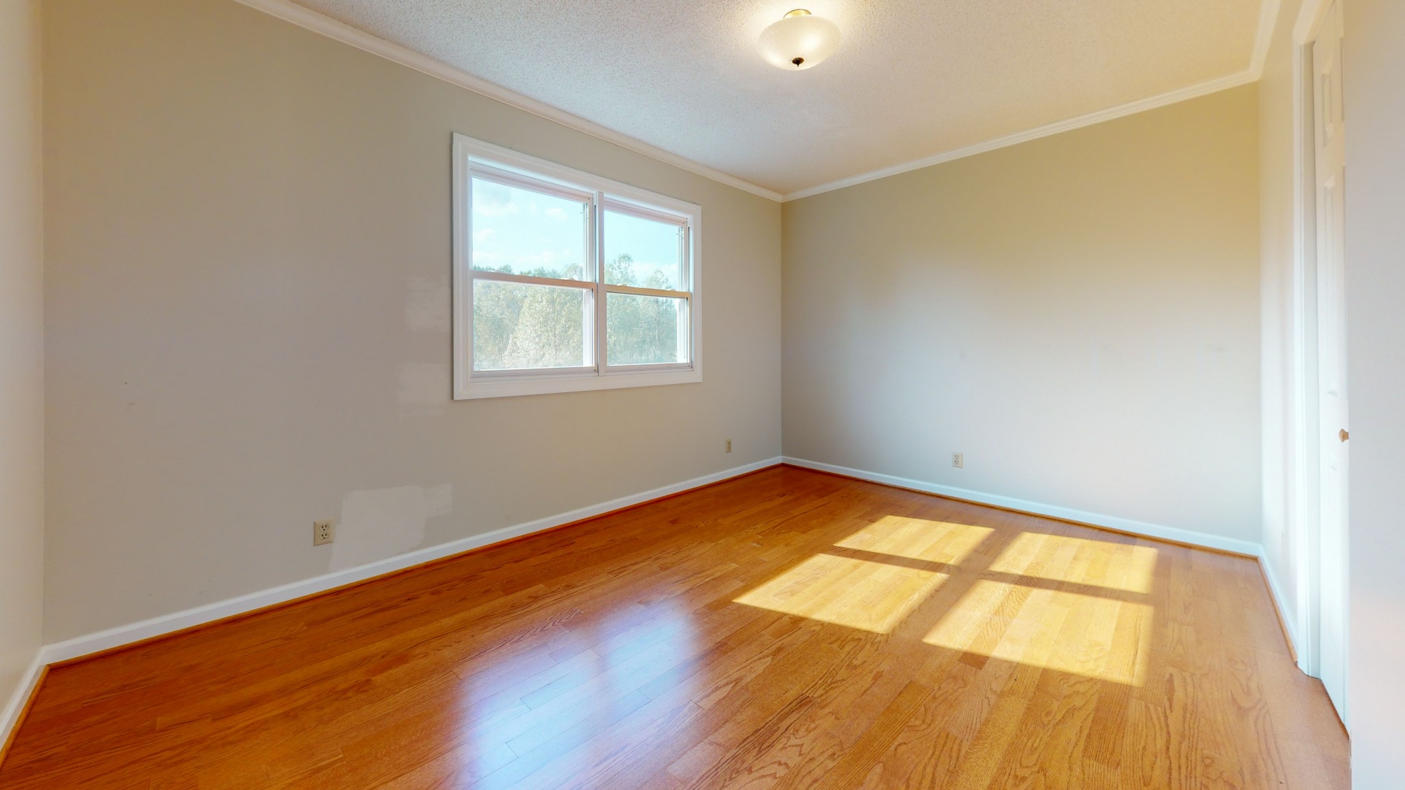4741 Cathey Ridge Road Manchester, TN 37355 - Photo 47 of 50 an empty room with a window