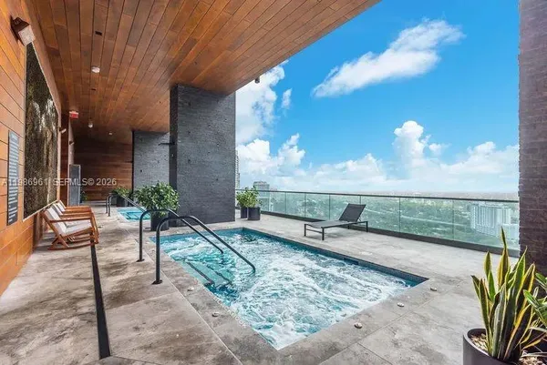 $798,000 | 1451 Brickell Avenue, Unit 1404A, Miami, FL 33131