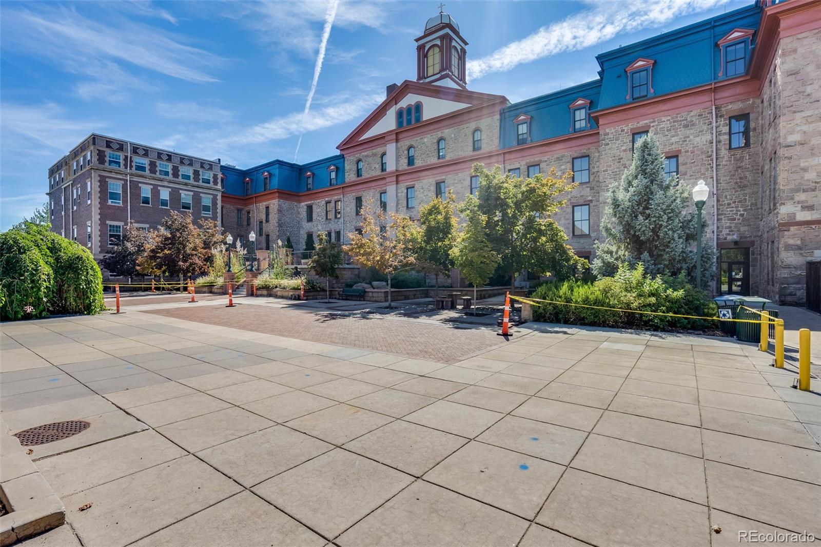 5240 Stuart Street Denver, CO 80212 - Photo 37 of 42 a view of a building with sitting area