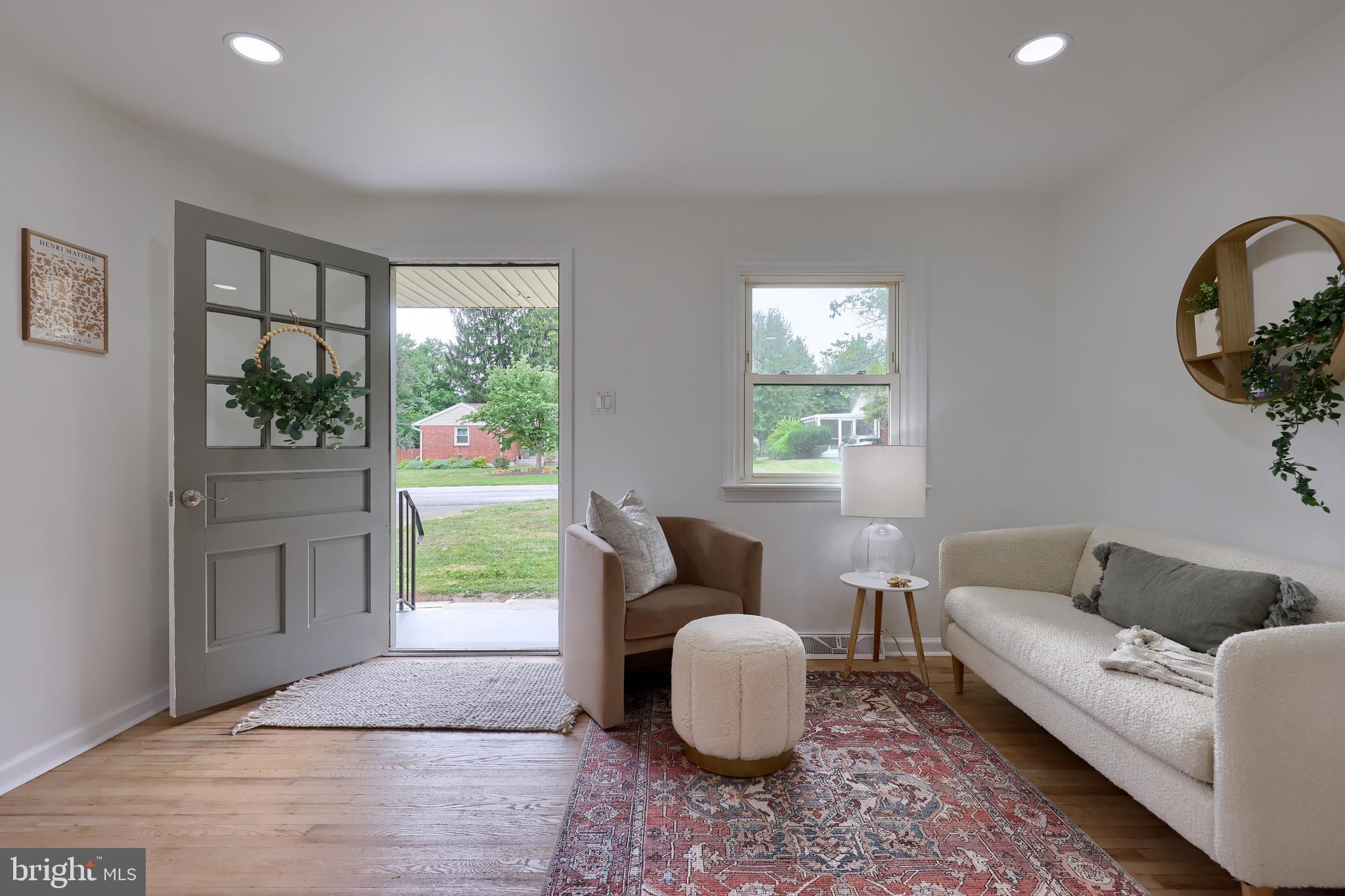 351 Maxson Road Lancaster, PA 17601 - Photo 3 of 38 Gallery Image 3