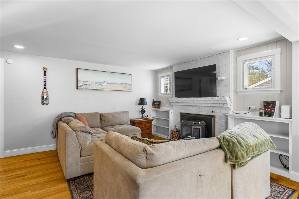 10 Beach Road Pembroke, MA 02359 - Photo 12 of 37 Gallery Image 12