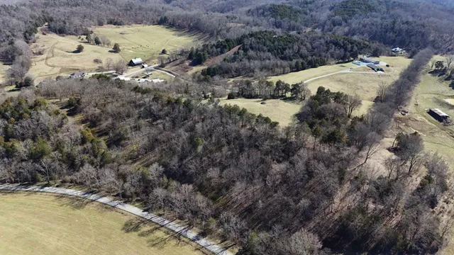 $499,900 | 2695 Leslie Road, Burkesville, KY 42717