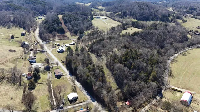 $499,900 | 2695 Leslie Road, Burkesville, KY 42717