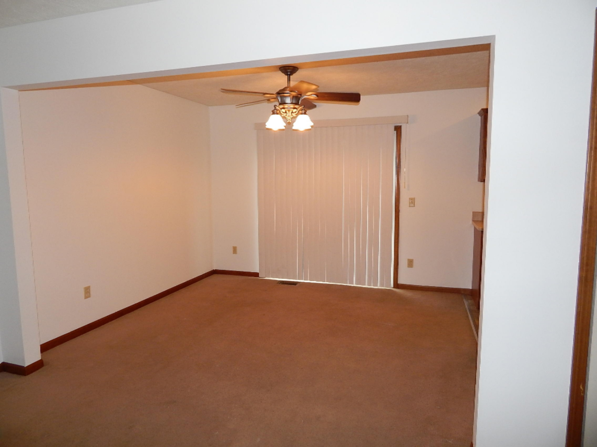611 Swartz Street Three Rivers, MI 49093 - Photo 7 of 25 swartz dining room
