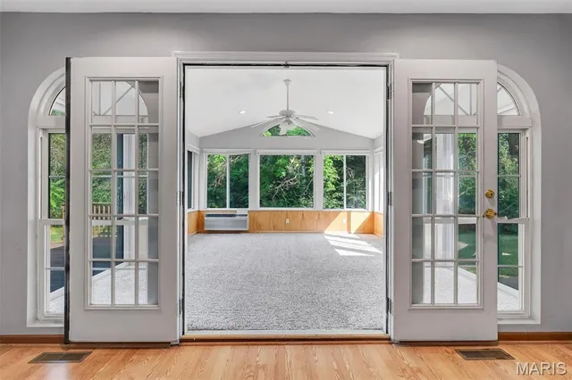 $339,900 | 112 Lake Stratford Court, Fairview Heights, IL 62208