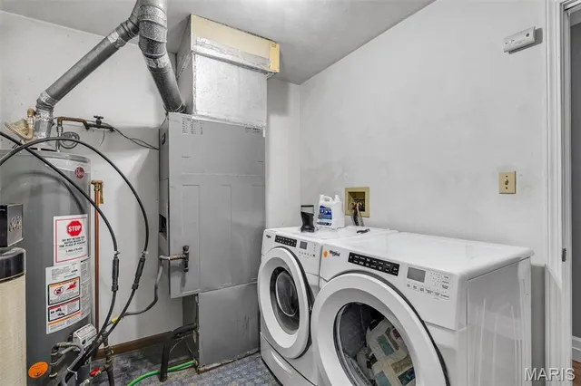 $339,900 | 112 Lake Stratford Court, Fairview Heights, IL 62208