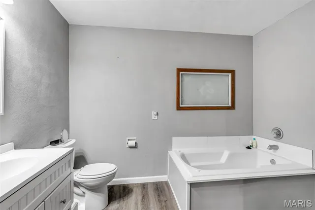 $339,900 | 112 Lake Stratford Court, Fairview Heights, IL 62208