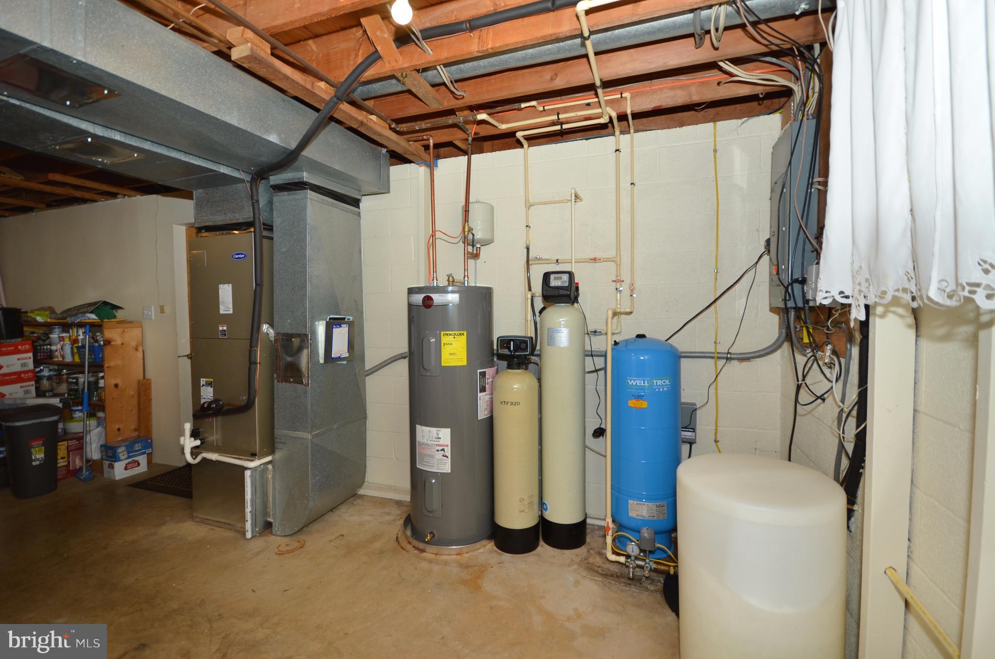 2417 Houcks Mill Road Monkton, MD 21111 - Photo 21 of 26 Utility room with Storage