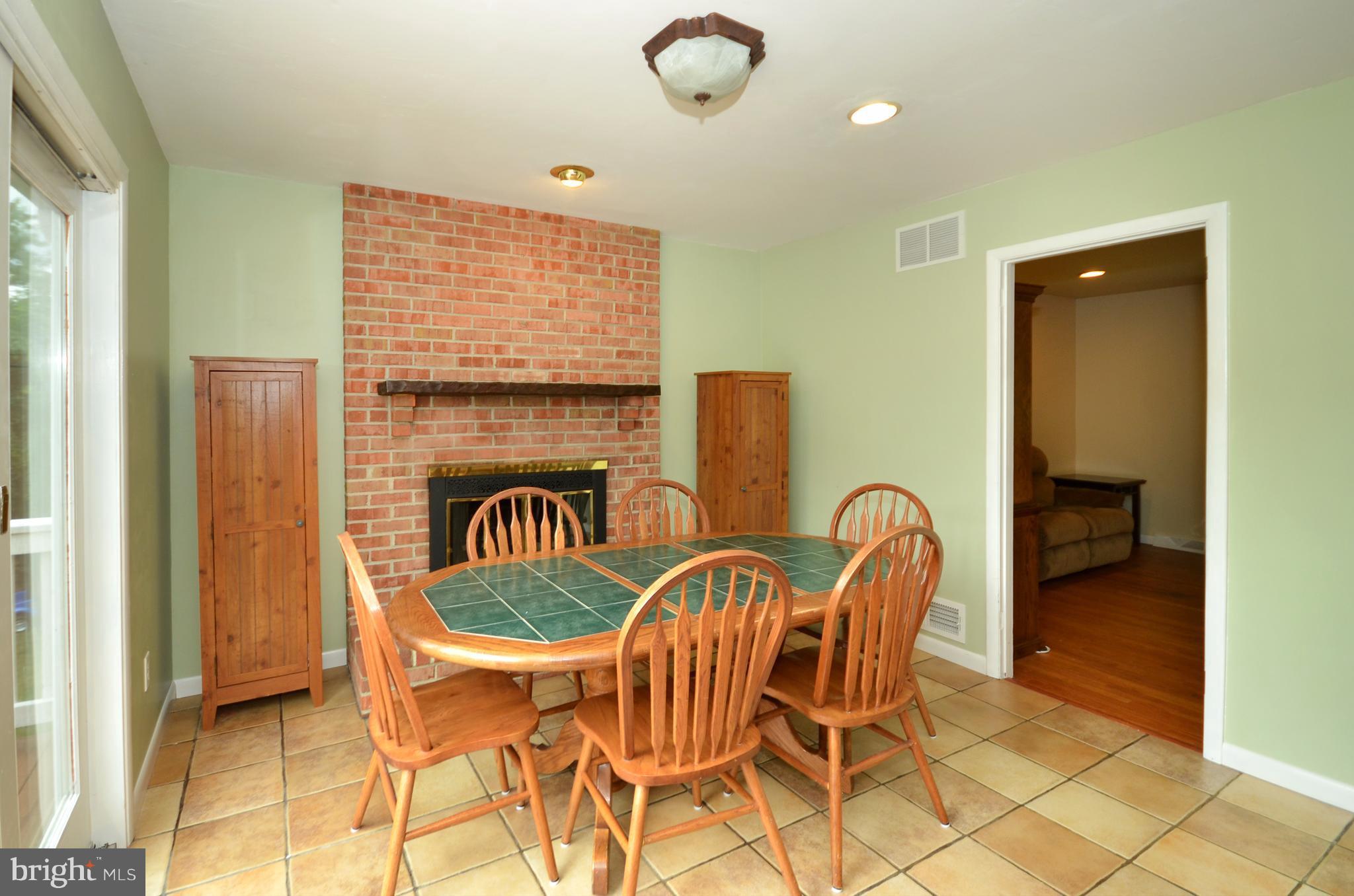 2417 Houcks Mill Road Monkton, MD 21111 - Photo 5 of 26 Kitchen eat-in area