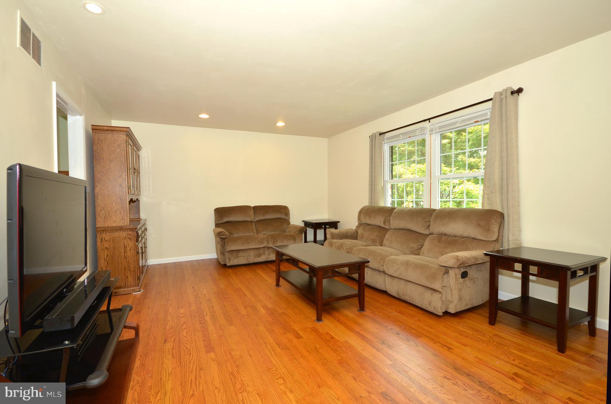 2417 Houcks Mill Road Monkton, MD 21111 - Photo 8 of 26 Living Room with newly refinished hardwood floors