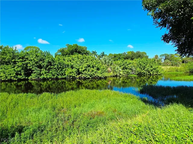 $275,000 | 4301 Orange Grove Boulevard, North Fort Myers, FL 33903