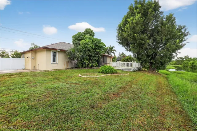 $275,000 | 4301 Orange Grove Boulevard, North Fort Myers, FL 33903