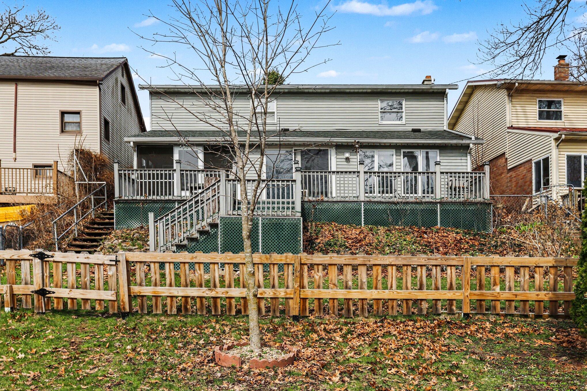 573 River Road Coldwater, MI 49036 - Photo 2 of 27 002_file_6406