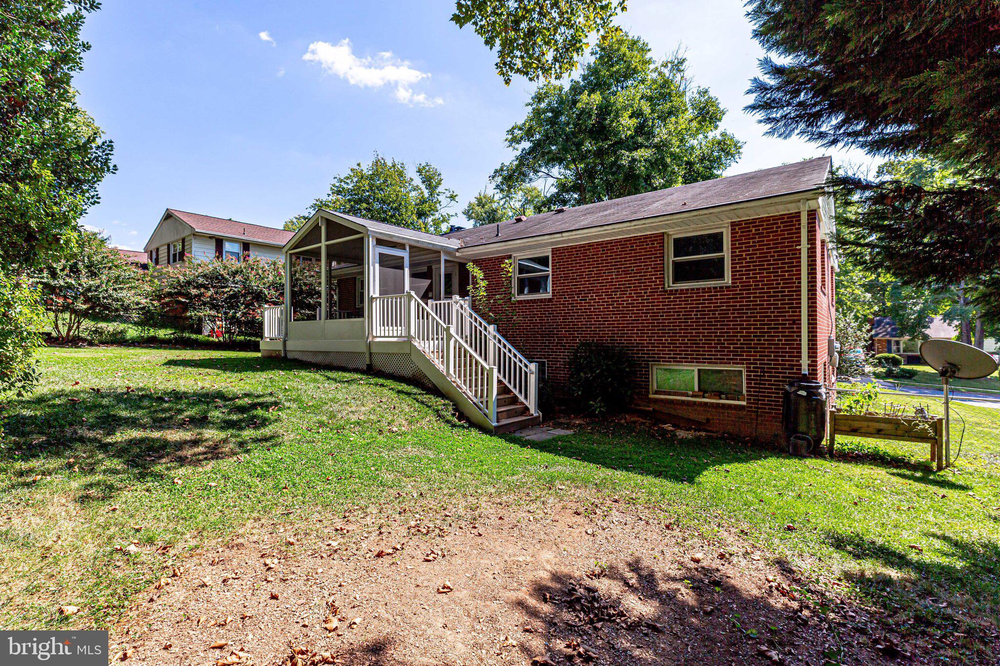 7932 Ellet Road Springfield, VA 22151 - Photo 19 of 32