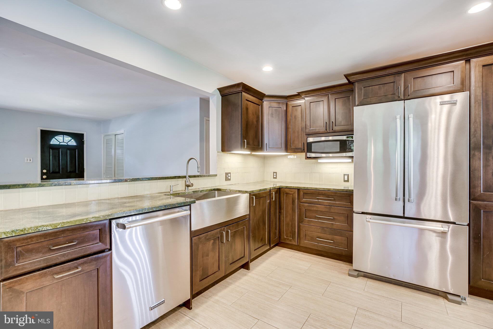 7932 Ellet Road Springfield, VA 22151 - Photo 7 of 32
