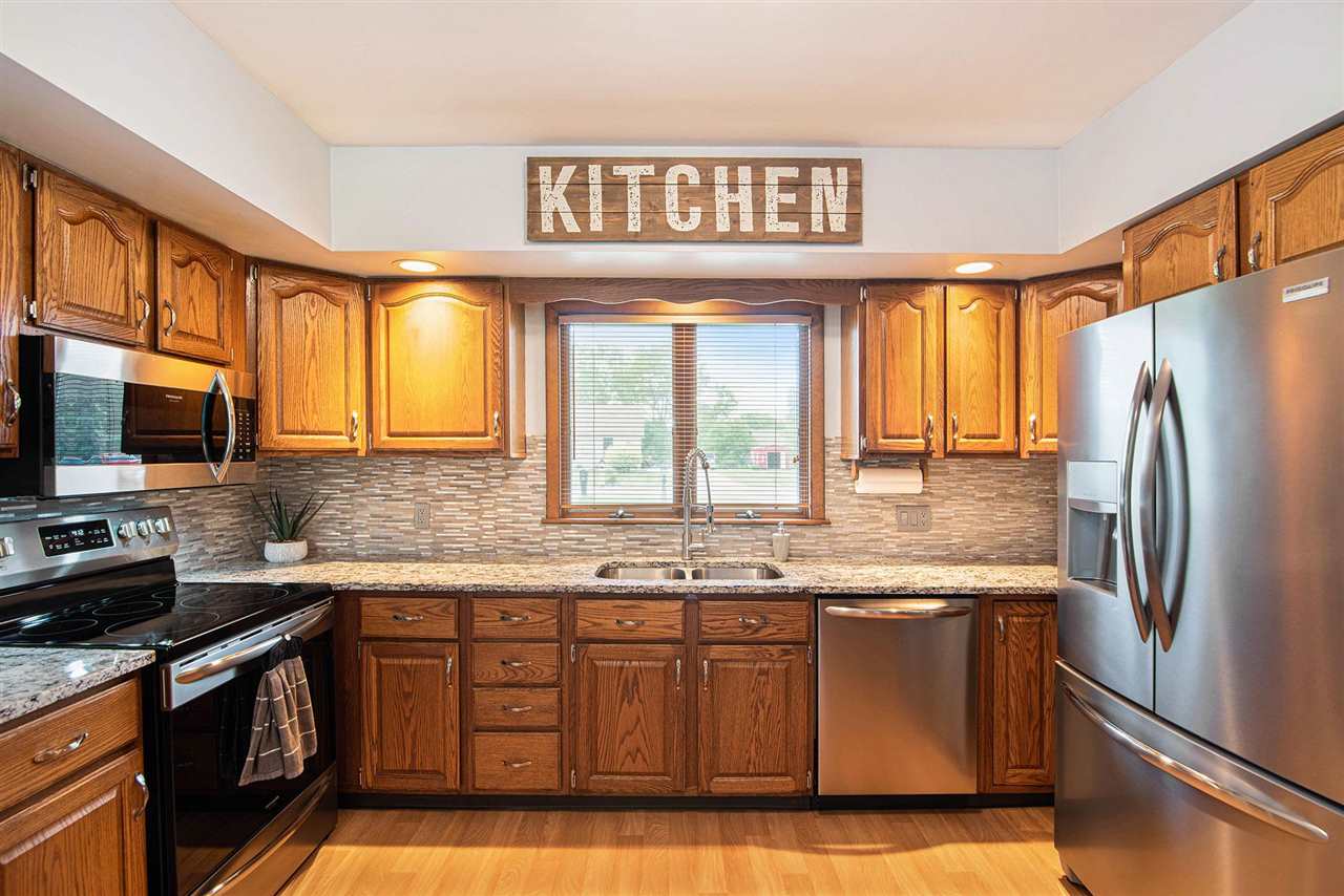 607 Getman Road Owosso, MI 48867 - Photo 5 of 32 50077010-4.JPG