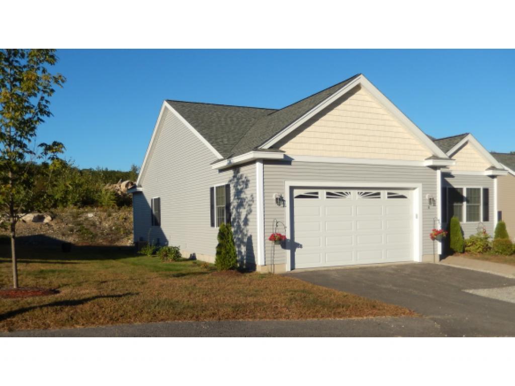 8 Thorn Hill Road, Unit 8 Hooksett, NH 03106 - Photo 19 of 33