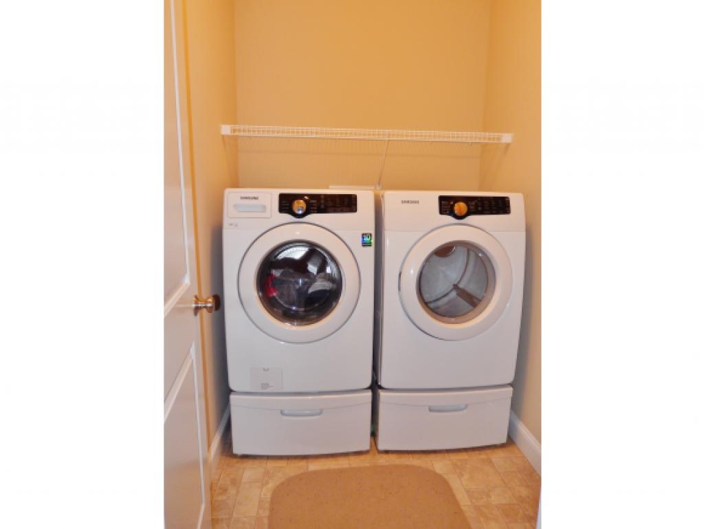 8 Thorn Hill Road, Unit 8 Hooksett, NH 03106 - Photo 24 of 33
